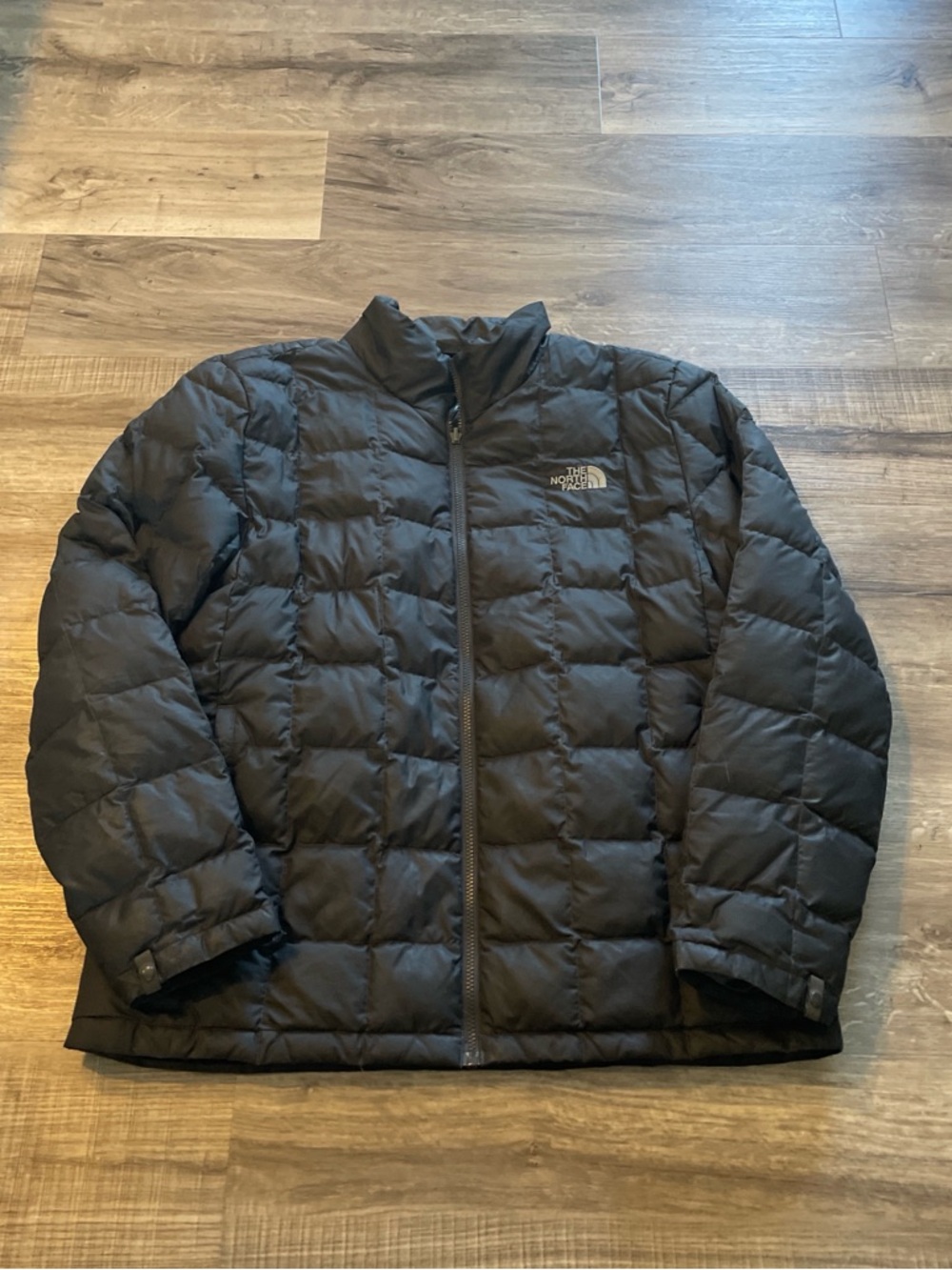 550 North Face Black Quilted Puffer Jacket